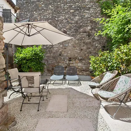 Residenza Vedovelli 3* טורי דל בנקו